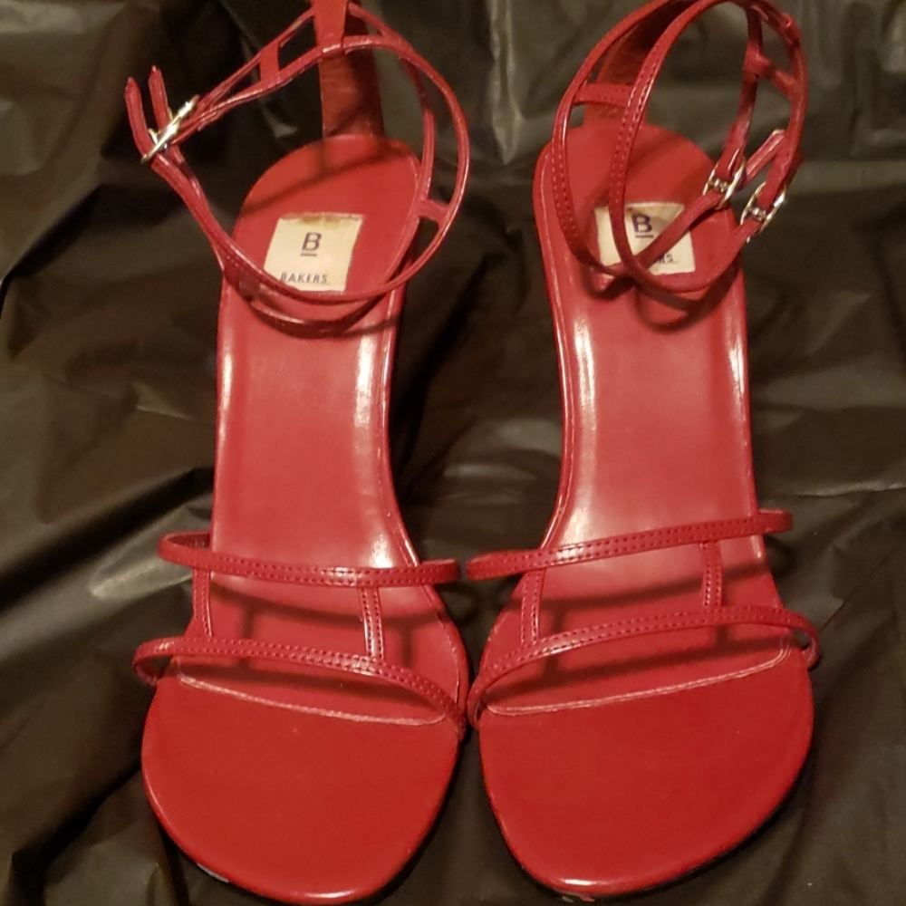 Open-toe heels